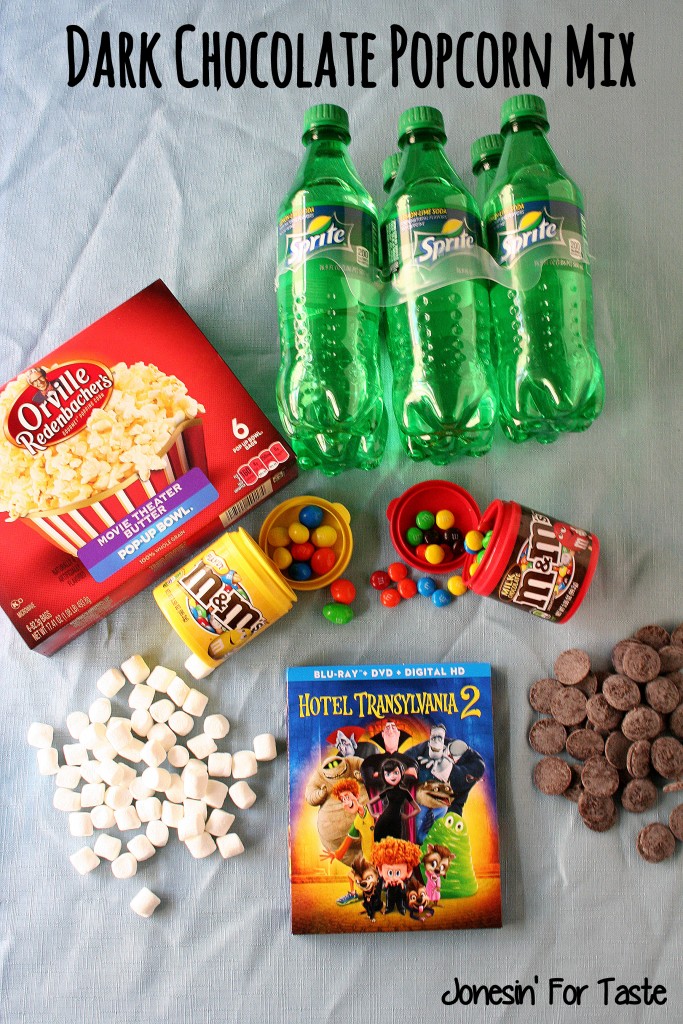 #ad Make Family Movie Night an awesome event for everyone with a special Dark Chocolate Popcorn mix! #MakeItAMovieNight